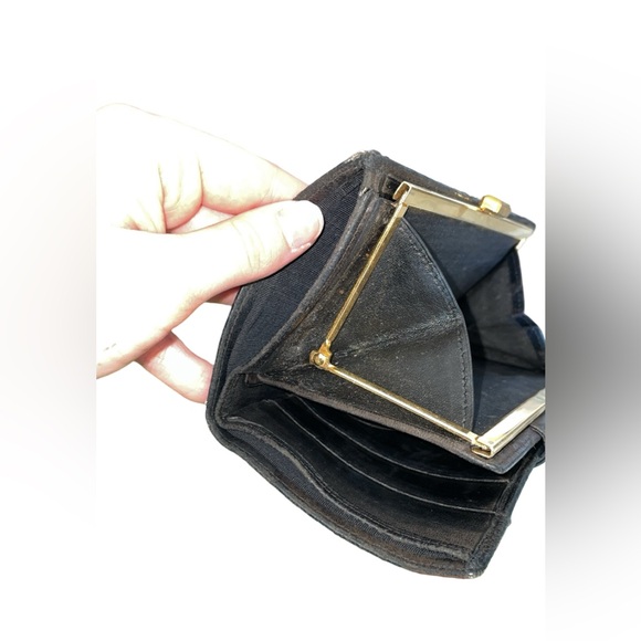 Chanel Vintage Black Cavier Wallet - Picture 13 of 13